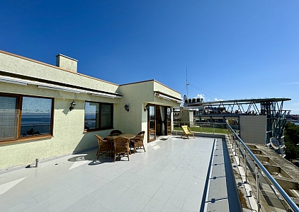 Luxusní penthouse s parkovacím místem v první linii . Foto 12 Luxusní penthouse s parkovacím místem v první linii . Foto 12