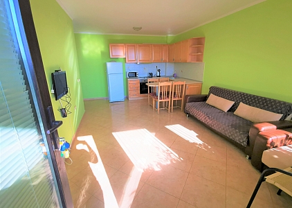 Excellent one-bedroom apartment in the Dolphin complex!. Photo 2