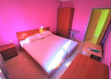 Excellent one-bedroom apartment in the Dolphin complex!. Photo 6