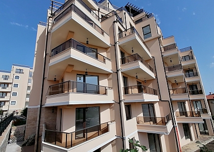 Geräumige Zweizimmerwohnung 150 Meter vom Meer entfernt. Foto 15