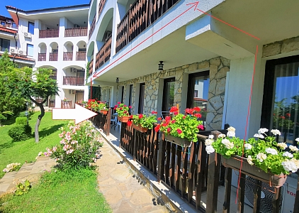 Spacious one bedroom apartment with beautiful pool view!. Photo 12