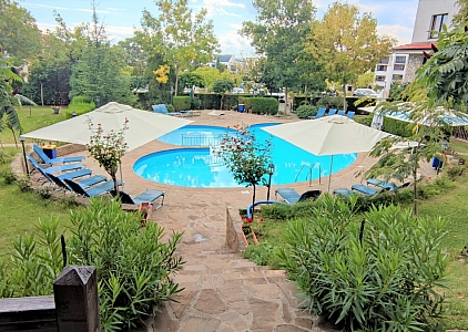Spacious one bedroom apartment with beautiful pool view!. Photo 10
