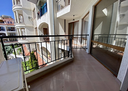Przestronny apartament z widokiem na basen w dobrym kompleksie. Zdjęcie 10 Przestronny apartament z widokiem na basen w dobrym kompleksie. Zdjęcie 10