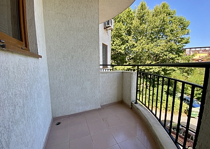 Przestronny apartament z widokiem na basen w dobrym kompleksie. Zdjęcie 25 Przestronny apartament z widokiem na basen w dobrym kompleksie. Zdjęcie 25