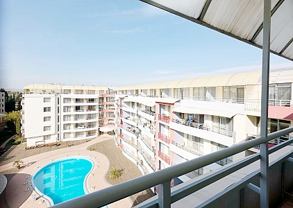 Spacious apartment with pool view in the resort center. Photo 6 Spacious apartment with pool view in the resort center. Photo 6