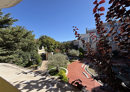 Apartment mit Poolblick in einer wunderschönen Anlage. Foto 4