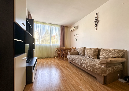 Двокімнатна квартира в сімейному комплексі. Фото 4