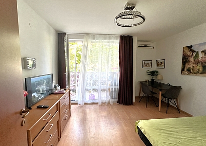 Dwupokojowe mieszkanie w dużym kompleksie. Zdjęcie 3 Dwupokojowe mieszkanie w dużym kompleksie. Zdjęcie 3