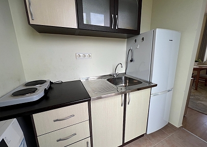 Velké studio s výhledem na bazén ve skvělém komplexu. Foto 19 Velké studio s výhledem na bazén ve skvělém komplexu. Foto 19