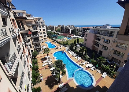 Sea view apartment in the center of Saint Vlas. Photo 4