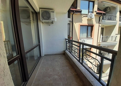 Sea view apartment in the center of Saint Vlas. Photo 5