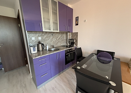 Jednopokojový apartmán ve velkém komplexu na pobřeží. Foto 8 Jednopokojový apartmán ve velkém komplexu na pobřeží. Foto 8