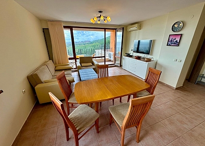 Apartmán s výhledem na moře ve velkém komplexu. Foto 19