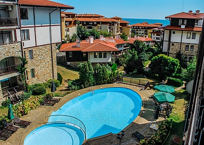 Apartment mit Poolblick in erster Reihe. Foto 5