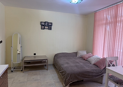 Spacious studio in a residential complex. Photo 5