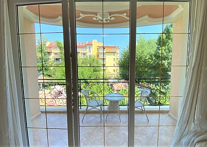 Просторная студия с красивым видом в элитном комплексе. Zdjęcie 1