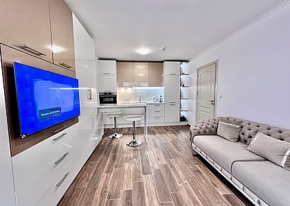 Dvoupokojový byt v komplexu v první linii!. Foto 1