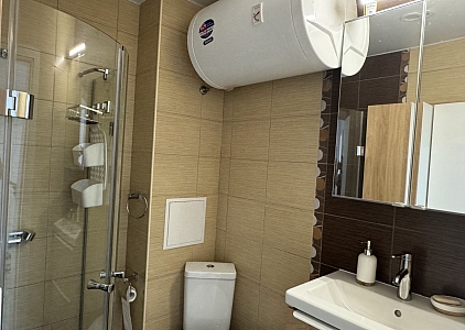 Spacious apartment in a good complex. Photo 13