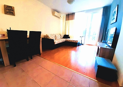 Spacious apartment overlooking the pool in a large complex. Photo 13 Spacious apartment overlooking the pool in a large complex. Photo 13