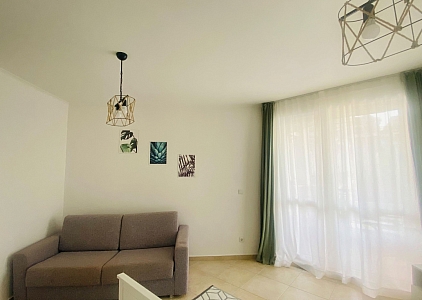 Studio mit Poolblick in Luxusanlage. Foto 4