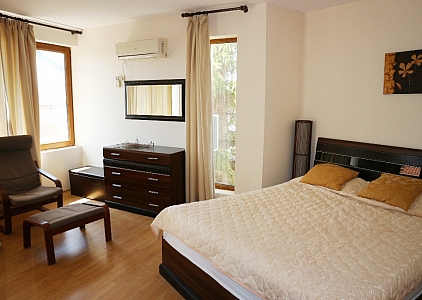 Вилла с пятью спальнями в Кошарице. Foto 20