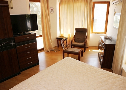 Вилла с пятью спальнями в Кошарице. Foto 21