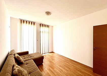 Třípokojový byt ve velkém rodinném komplexu. Foto 15 Třípokojový byt ve velkém rodinném komplexu. Foto 15