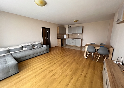 Large apartment in a family complex. Photo 1