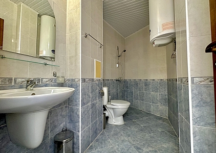 Large two-storey apartment in a family complex. Photo 13