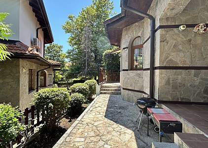 House with a swimming pool in a prestigious complex. Photo 15