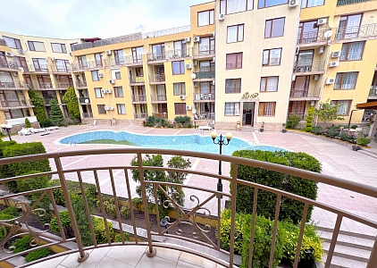 Apartmán s výhledem na bazén v centru St. Vlas. Foto 8 Apartmán s výhledem na bazén v centru St. Vlas. Foto 8