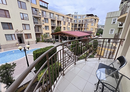 Apartmán s výhledem na bazén v centru St. Vlas. Foto 10 Apartmán s výhledem na bazén v centru St. Vlas. Foto 10