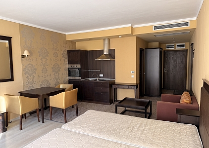 Großes Studio-Apartment in einem luxuriösen Komplex direkt am Wasser zu vermieten.. Foto 7
