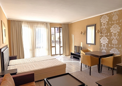Großes Studio-Apartment in einem luxuriösen Komplex direkt am Wasser zu vermieten.. Foto 2