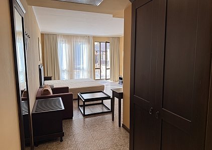 Großes Studio-Apartment in einem luxuriösen Komplex direkt am Wasser zu vermieten.. Foto 13