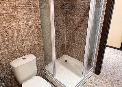 Großes Studio-Apartment in einem luxuriösen Komplex direkt am Wasser zu vermieten.. Foto 17