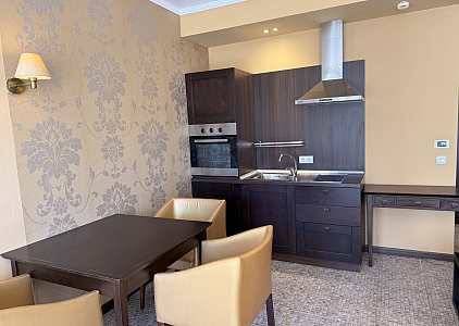 Großes Studio-Apartment in einem luxuriösen Komplex direkt am Wasser zu vermieten.. Foto 9