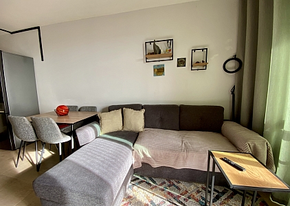 Geräumige Wohnung mit neuen Möbeln in einem Familienkomplex in der Gegend von Kosharitsa. Foto 20