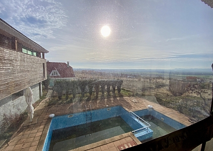 Geräumige Wohnung mit neuen Möbeln in einem Familienkomplex in der Gegend von Kosharitsa. Foto 46