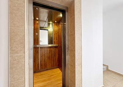 Красива квартира з видом на басейн у пішій доступності до моря . Фото 17