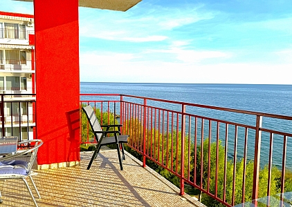 Apartment mit Panoramablick auf das Meer in der ersten Reihe. Foto 2 Apartment mit Panoramablick auf das Meer in der ersten Reihe. Foto 2