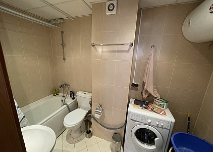 Недорогая трехкомнатная квартира с двумя ванными комнатами . Foto 25