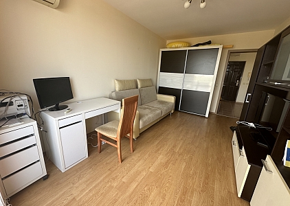 Apartmán s výhledem na moře ve velkém komplexu. Foto 31