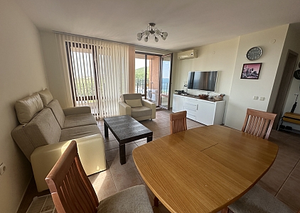 Apartmán s výhledem na moře ve velkém komplexu. Foto 11