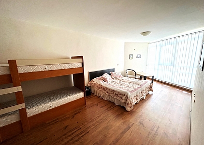 Trzypokojowy apartament z przepięknym widokiem na morze. Zdjęcie 6 Trzypokojowy apartament z przepięknym widokiem na morze. Zdjęcie 6
