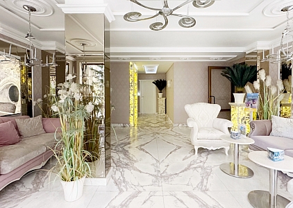 Byt v luxusním komplexu. Foto 12