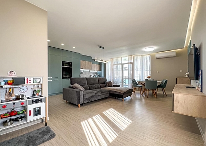 Luxury apartment with 3 bedrooms on the first line. Photo 5 Luxury apartment with 3 bedrooms on the first line. Photo 5