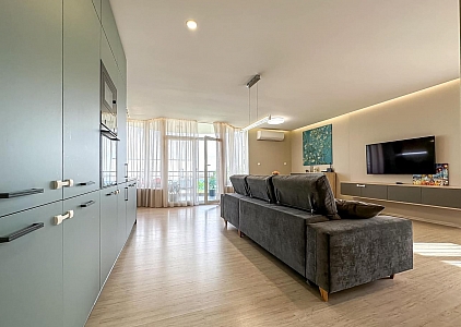 Luxury apartment with 3 bedrooms on the first line. Photo 6 Luxury apartment with 3 bedrooms on the first line. Photo 6