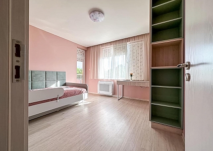 Luxury apartment with 3 bedrooms on the first line. Photo 9 Luxury apartment with 3 bedrooms on the first line. Photo 9