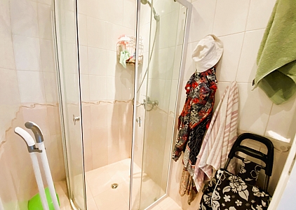 Велика двокімнатна квартира з видом на море. Фото 21